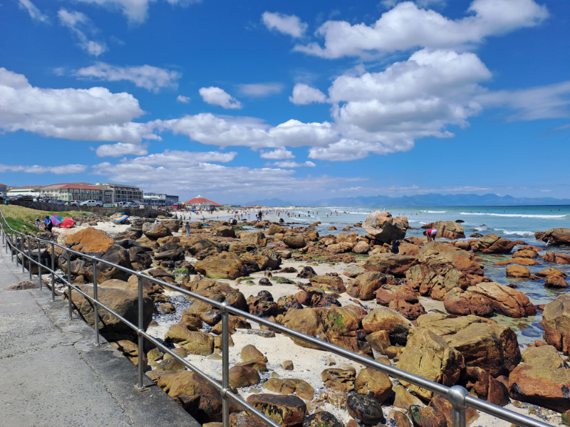 St James Walk looking back at Muizenberg